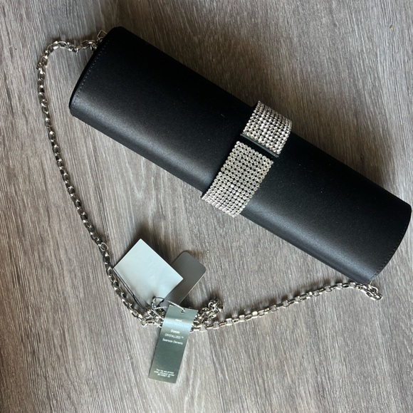 Sleek Black and Silver Wristlet Clutch - Picture 3 of 6